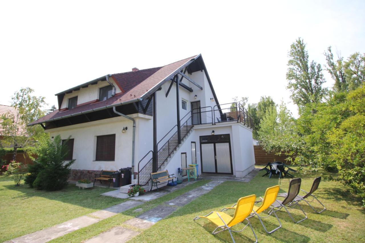 Vila Nefelejcs Zamárdi Exteriér fotografie